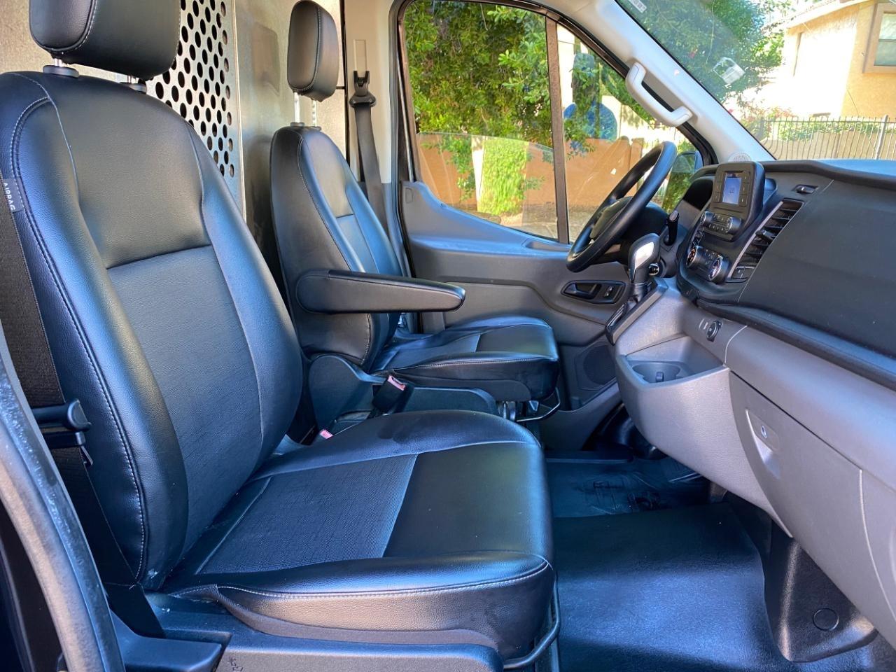 Ford Transit 250 Van High Roof w/Sliding Pass. 148-in. WB EL 2020