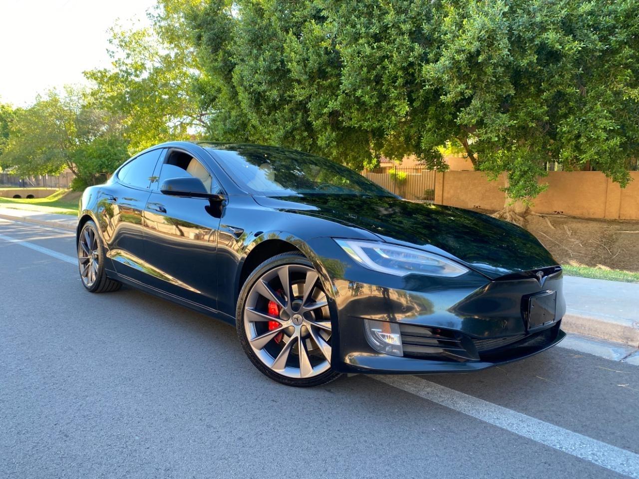 Tesla Model S Plaid 2021