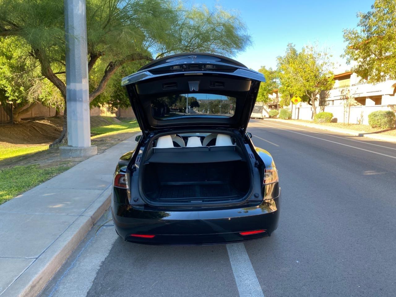Tesla Model S Plaid 2021