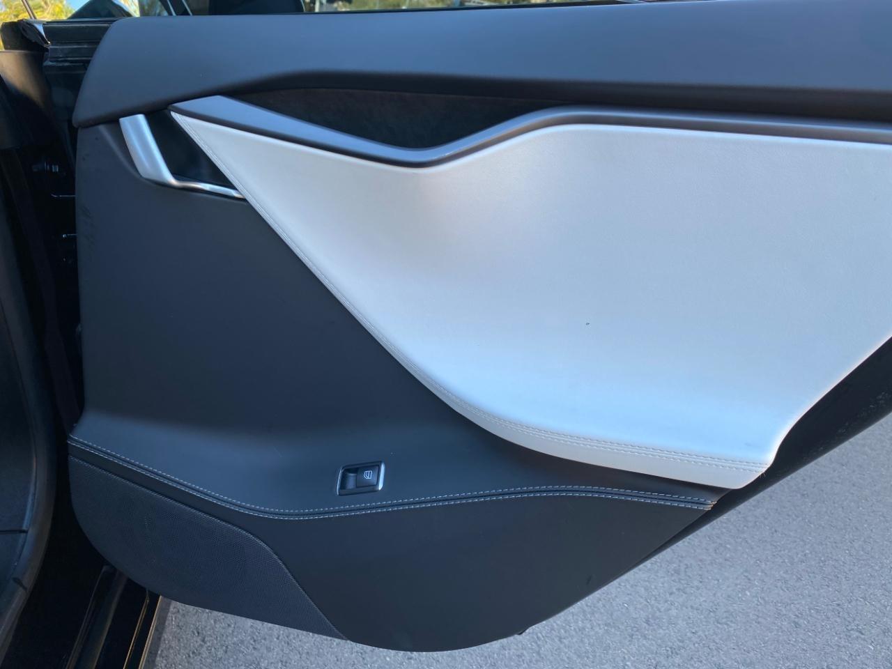 Tesla Model S Plaid 2021