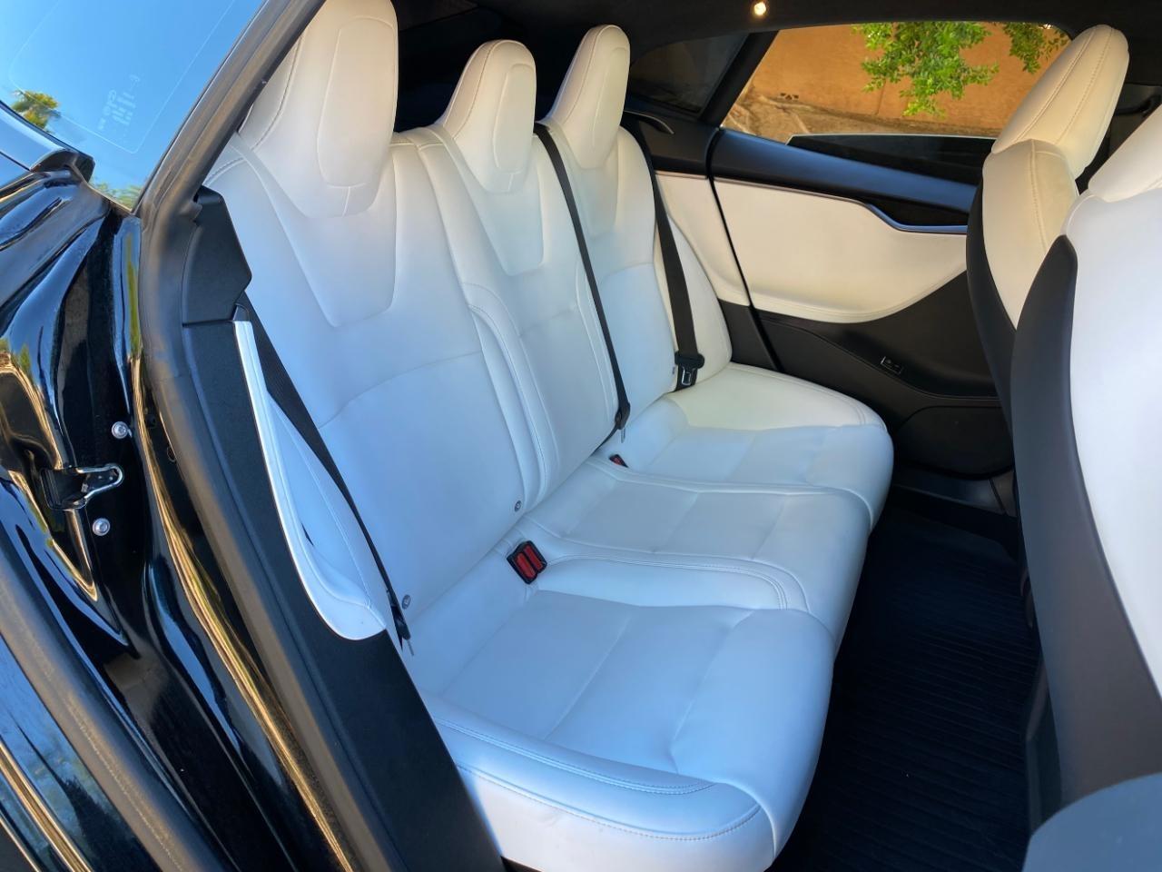 Tesla Model S Plaid 2021