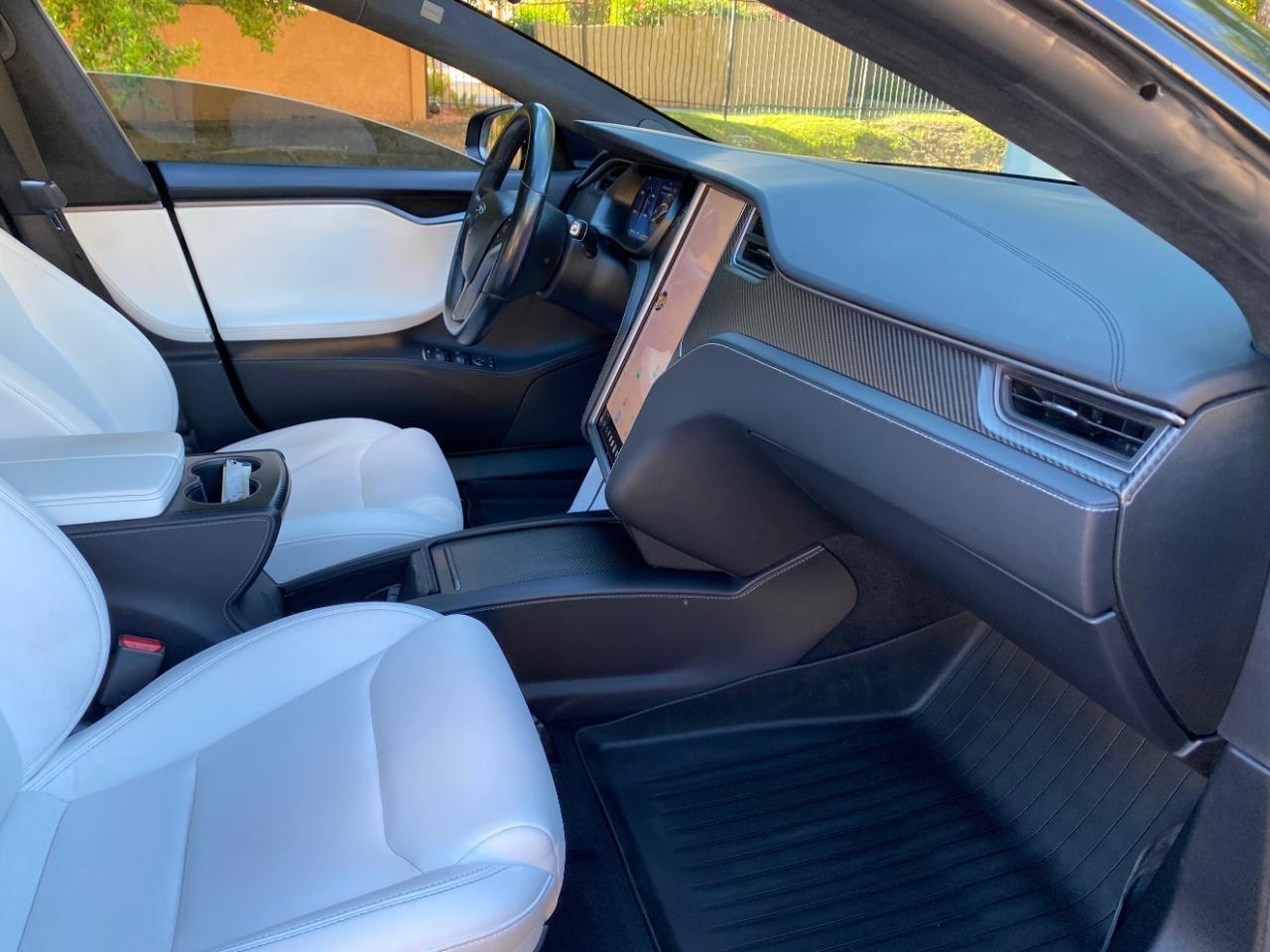 Tesla Model S Plaid 2021