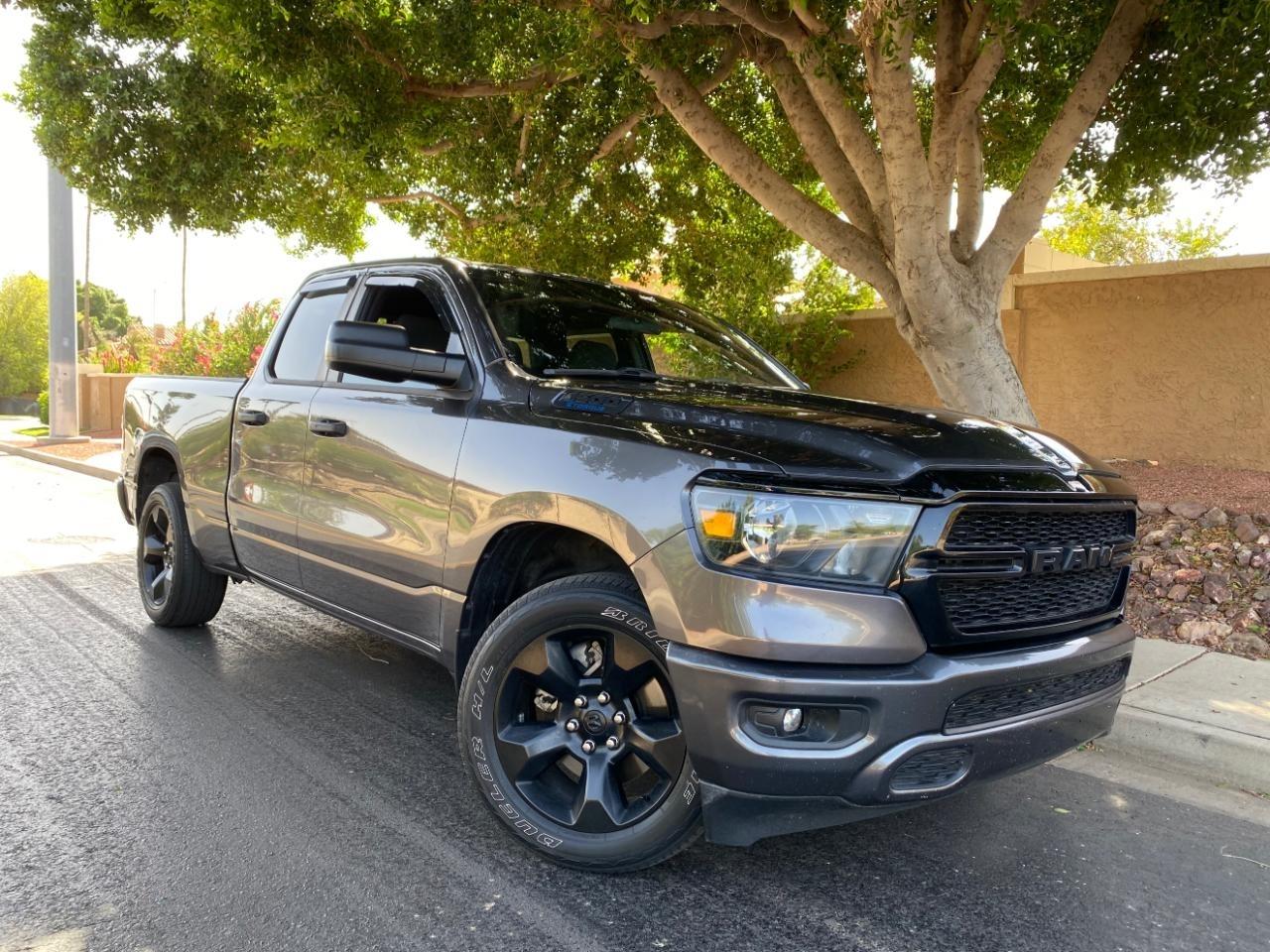 RAM 1500 Tradesman Quad Cab 4WD 2024