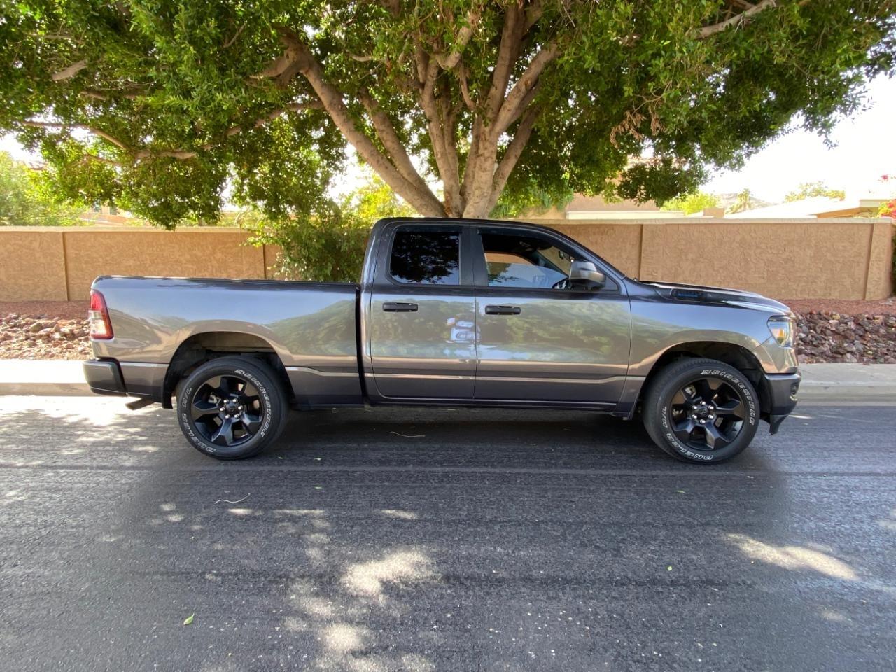 RAM 1500 Tradesman Quad Cab 4WD 2024