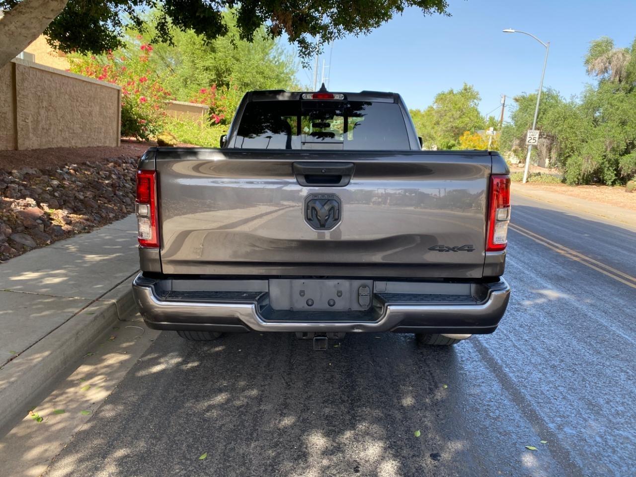 RAM 1500 Tradesman Quad Cab 4WD 2024