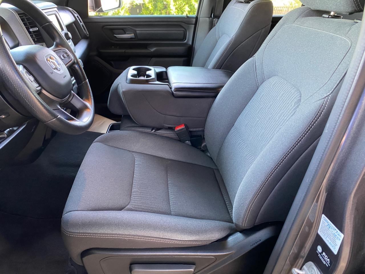 RAM 1500 Tradesman Quad Cab 4WD 2024