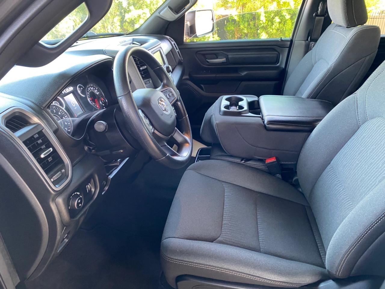 RAM 1500 Tradesman Quad Cab 4WD 2024