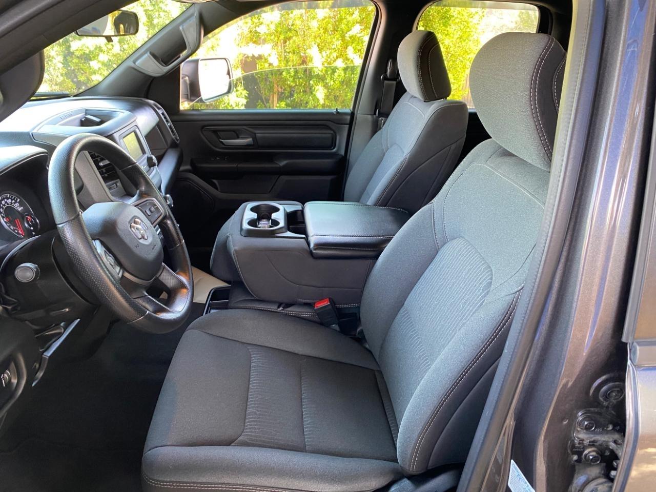 RAM 1500 Tradesman Quad Cab 4WD 2024