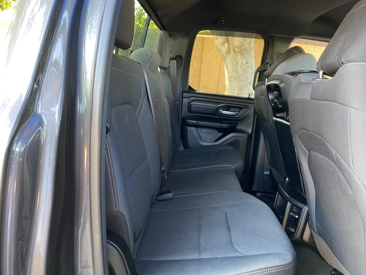 RAM 1500 Tradesman Quad Cab 4WD 2024