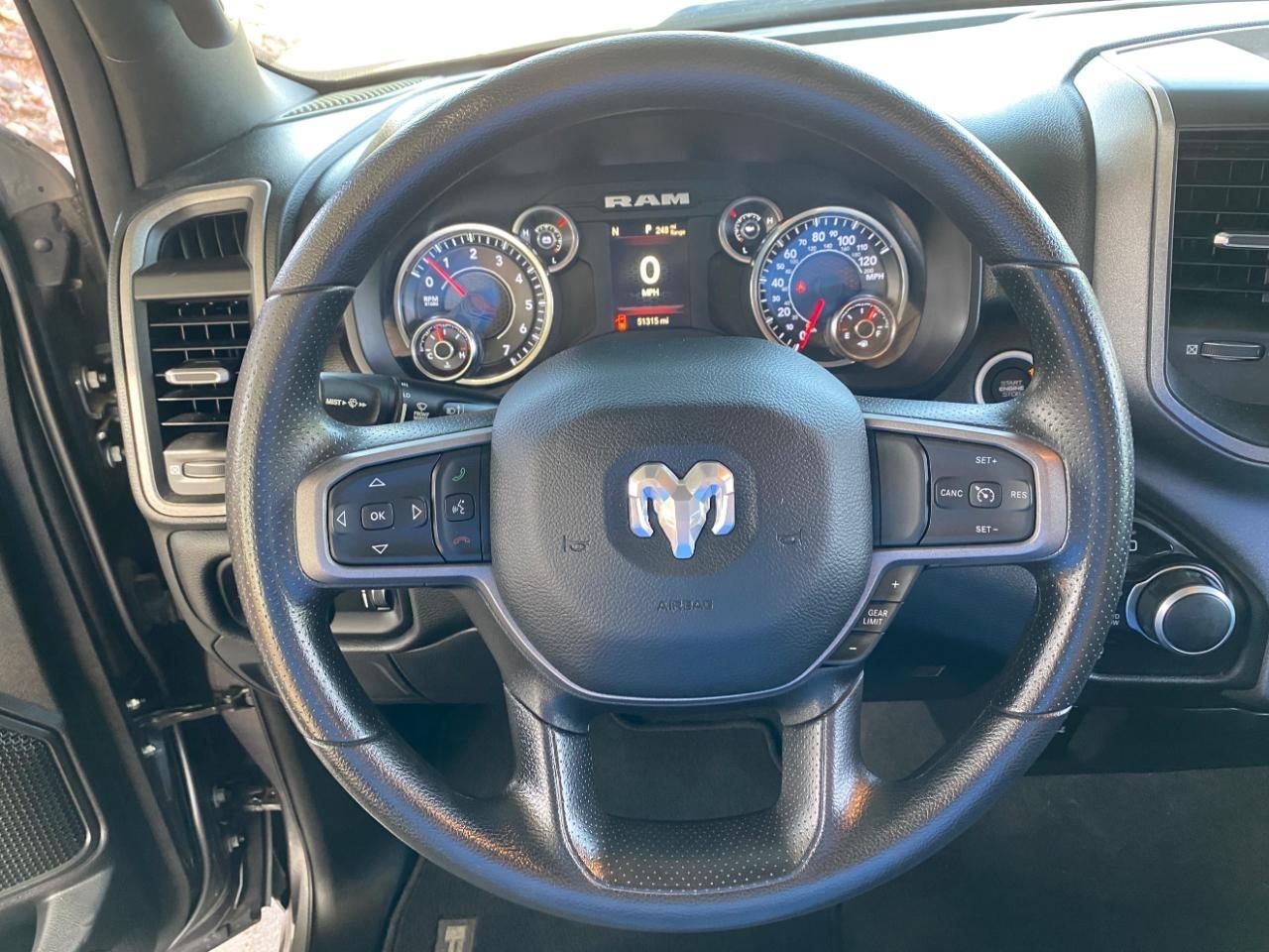 RAM 1500 Tradesman Quad Cab 4WD 2024