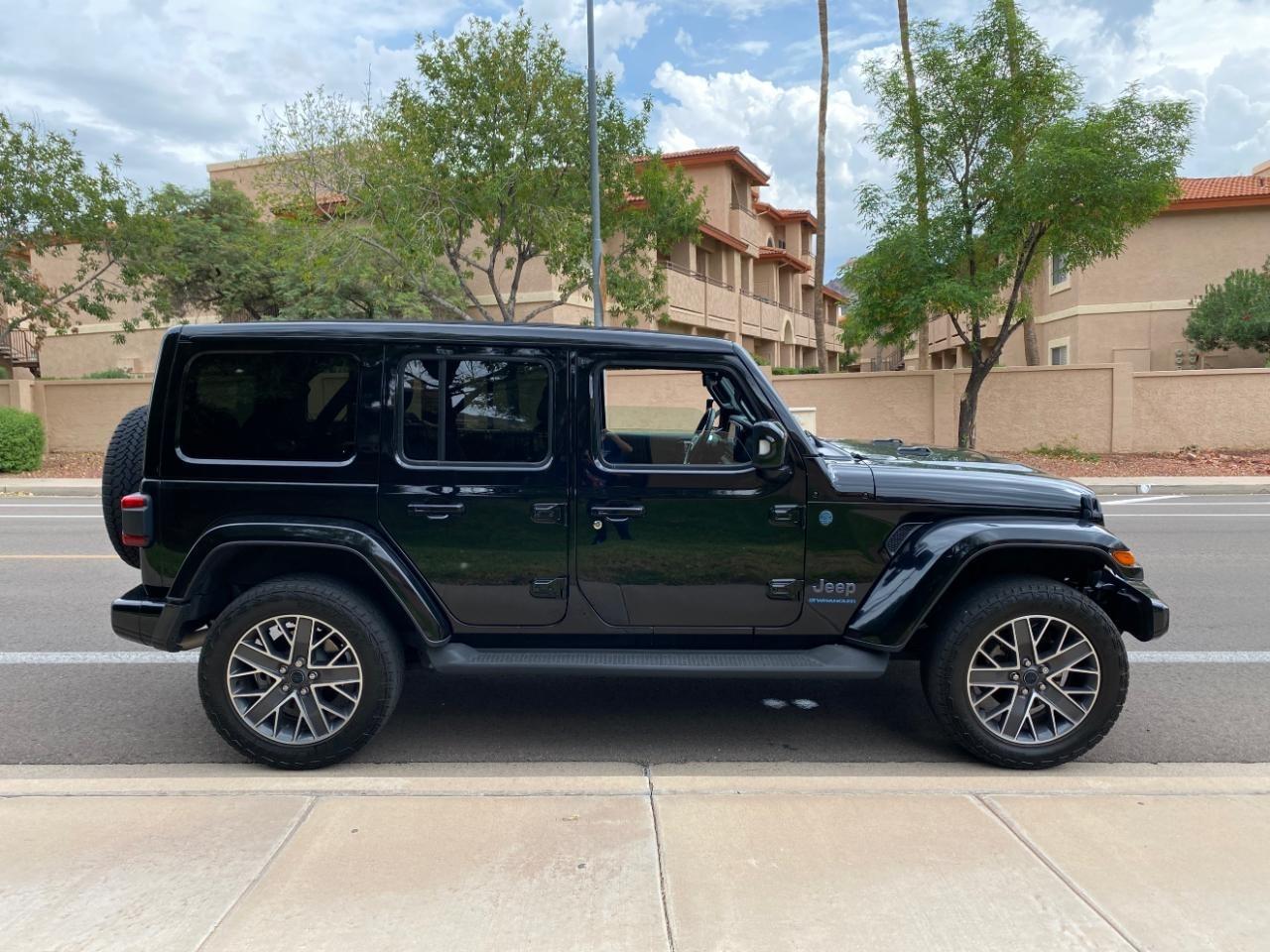 Jeep Wrangler 4xe Sahara 2024