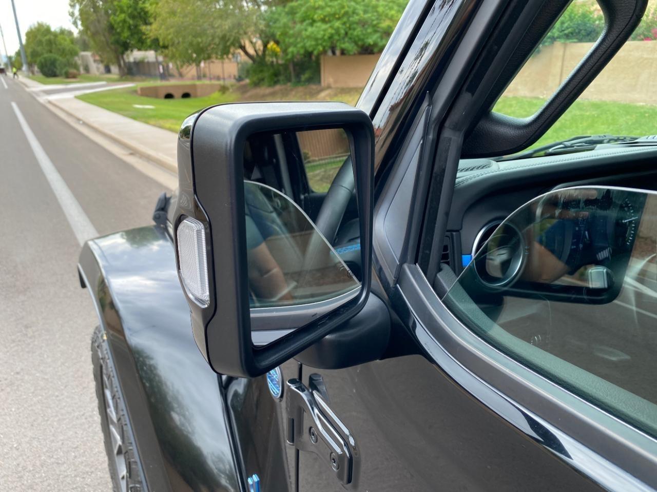 Jeep Wrangler 4xe Sahara 2024