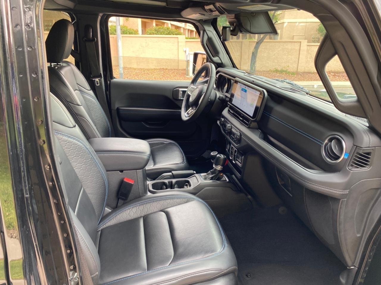 Jeep Wrangler 4xe Sahara 2024