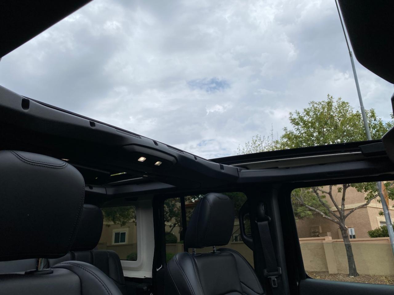 Jeep Wrangler 4xe Sahara 2024