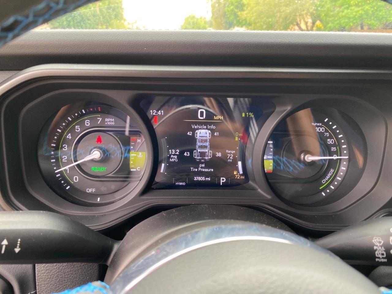 Jeep Wrangler 4xe Sahara 2024