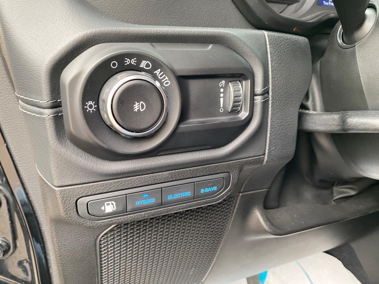 Jeep Wrangler 4xe Sahara 2024