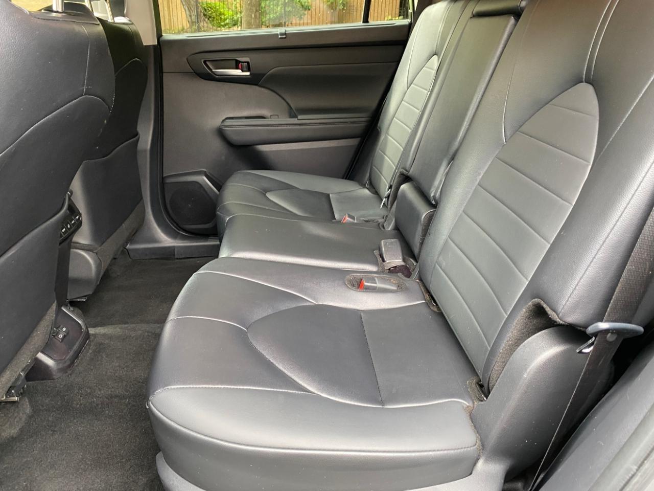 Toyota Highlander XLE 2025