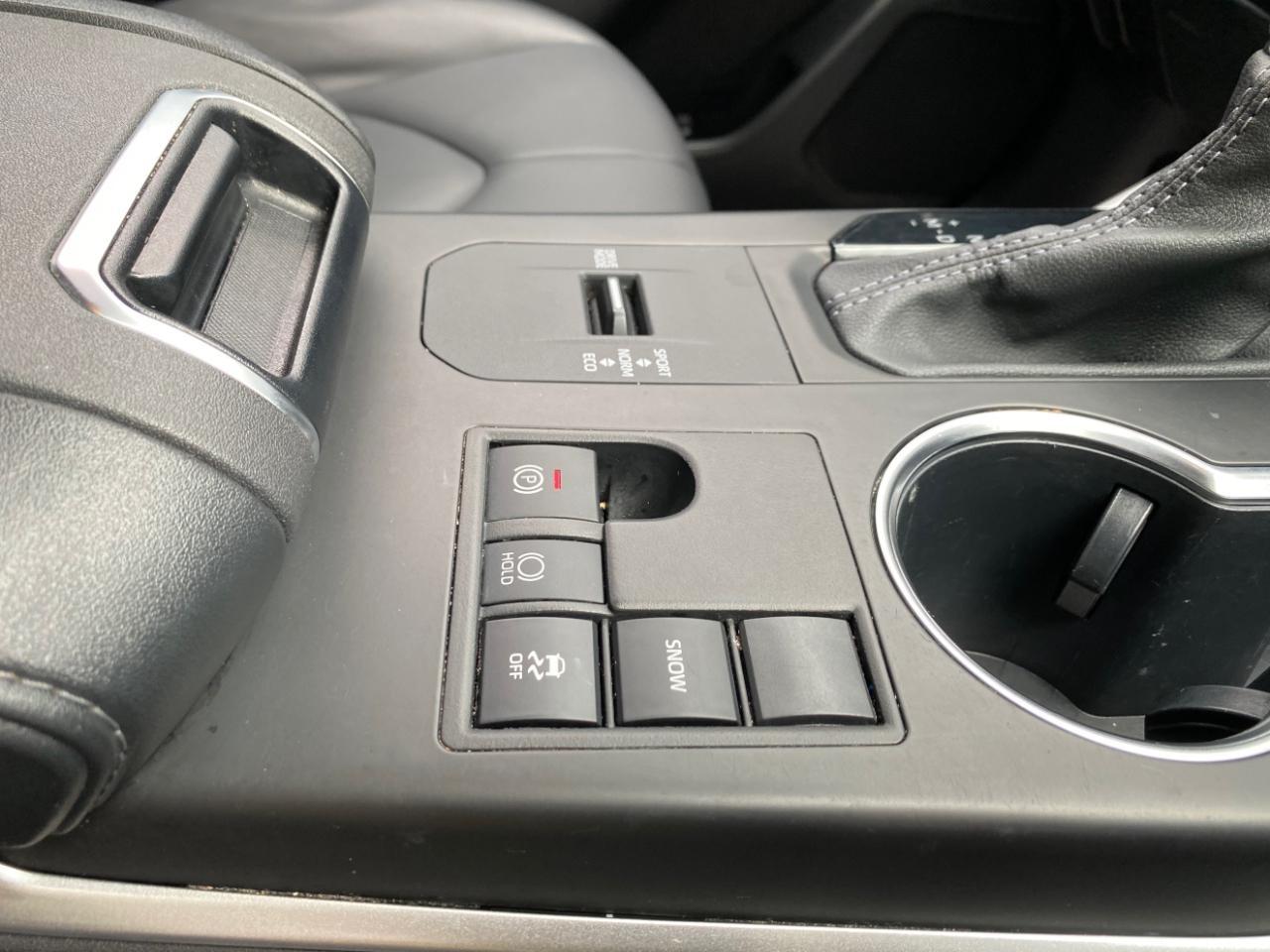Toyota Highlander XLE 2025