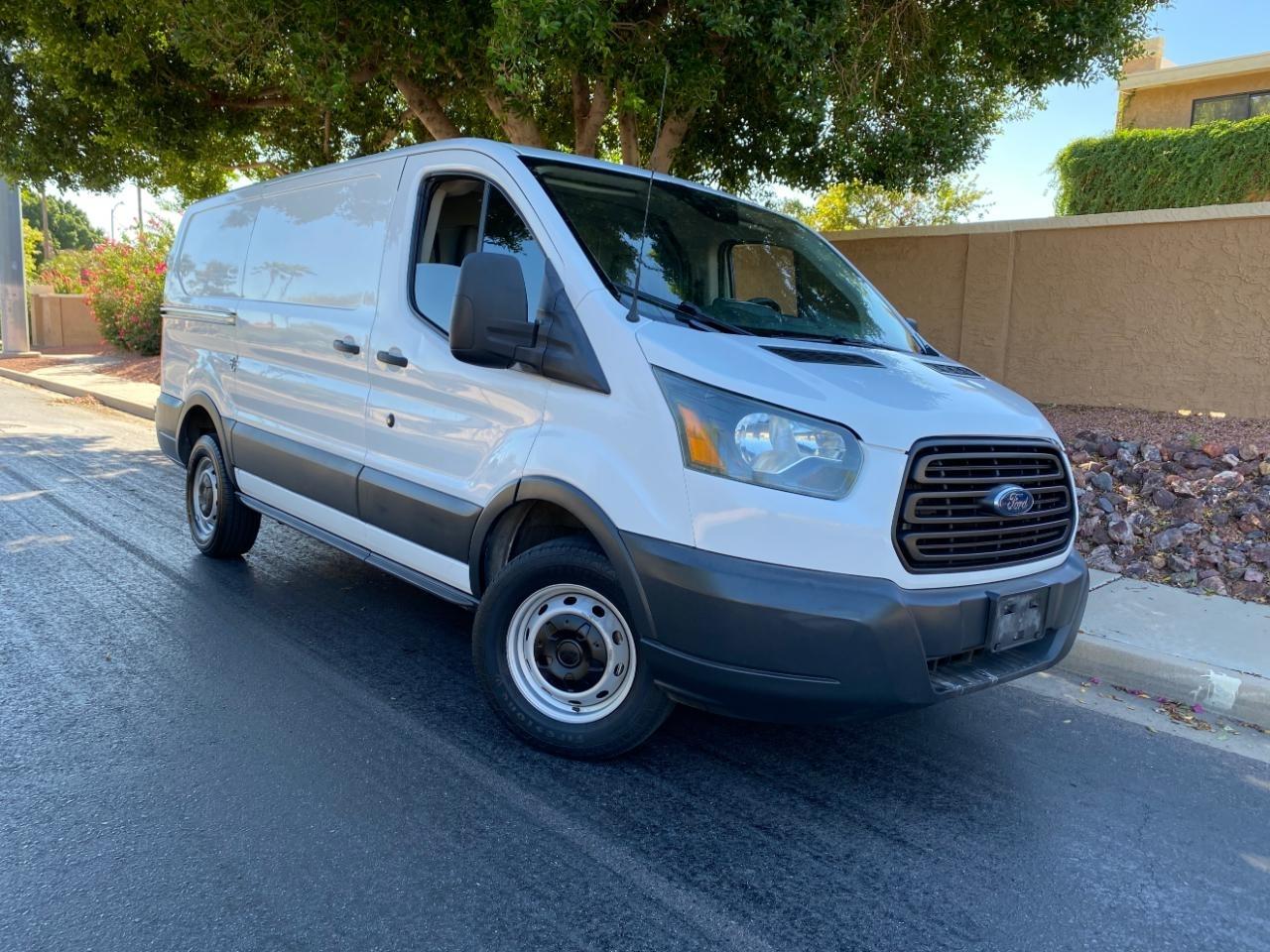 Ford Transit 250 Van Low Roof w/Sliding Pass. 130-in. WB 2016