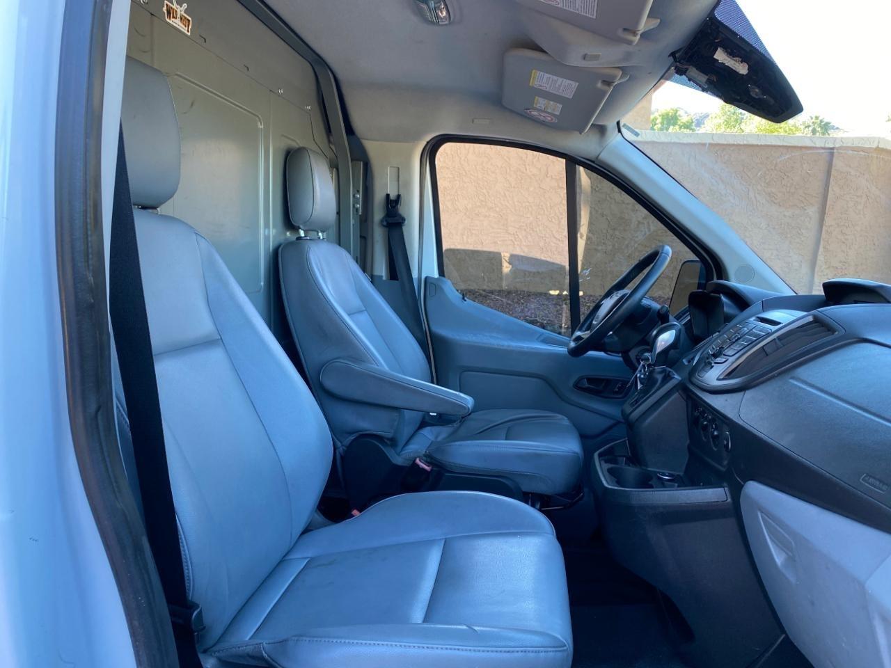 Ford Transit 250 Van Low Roof w/Sliding Pass. 130-in. WB 2016