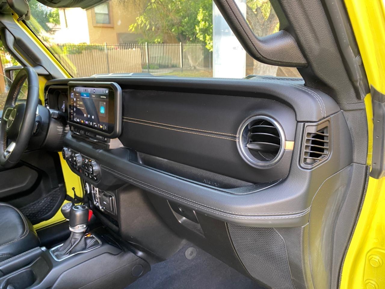 Jeep Wrangler 4xe Sahara 2024