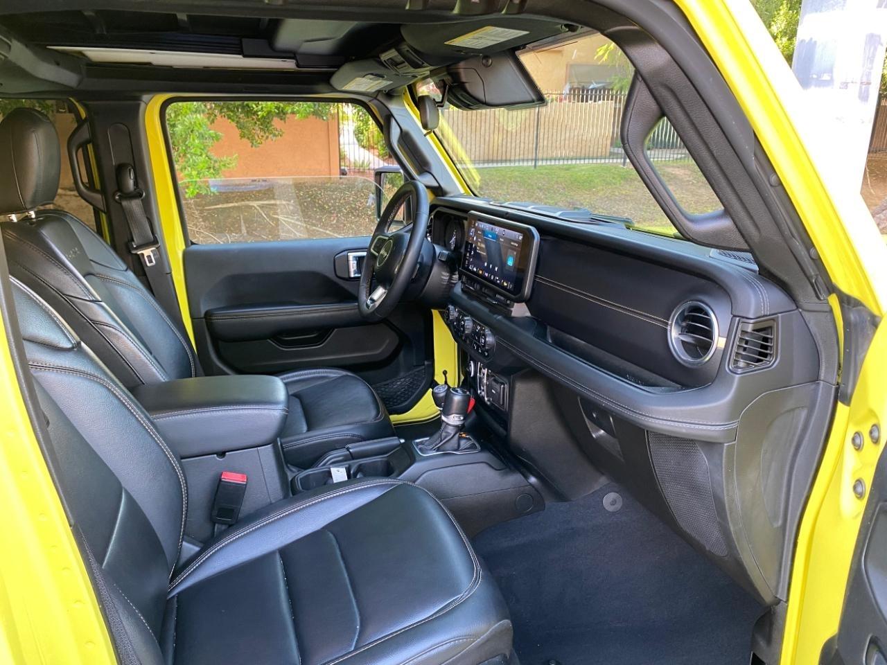 Jeep Wrangler 4xe Sahara 2024