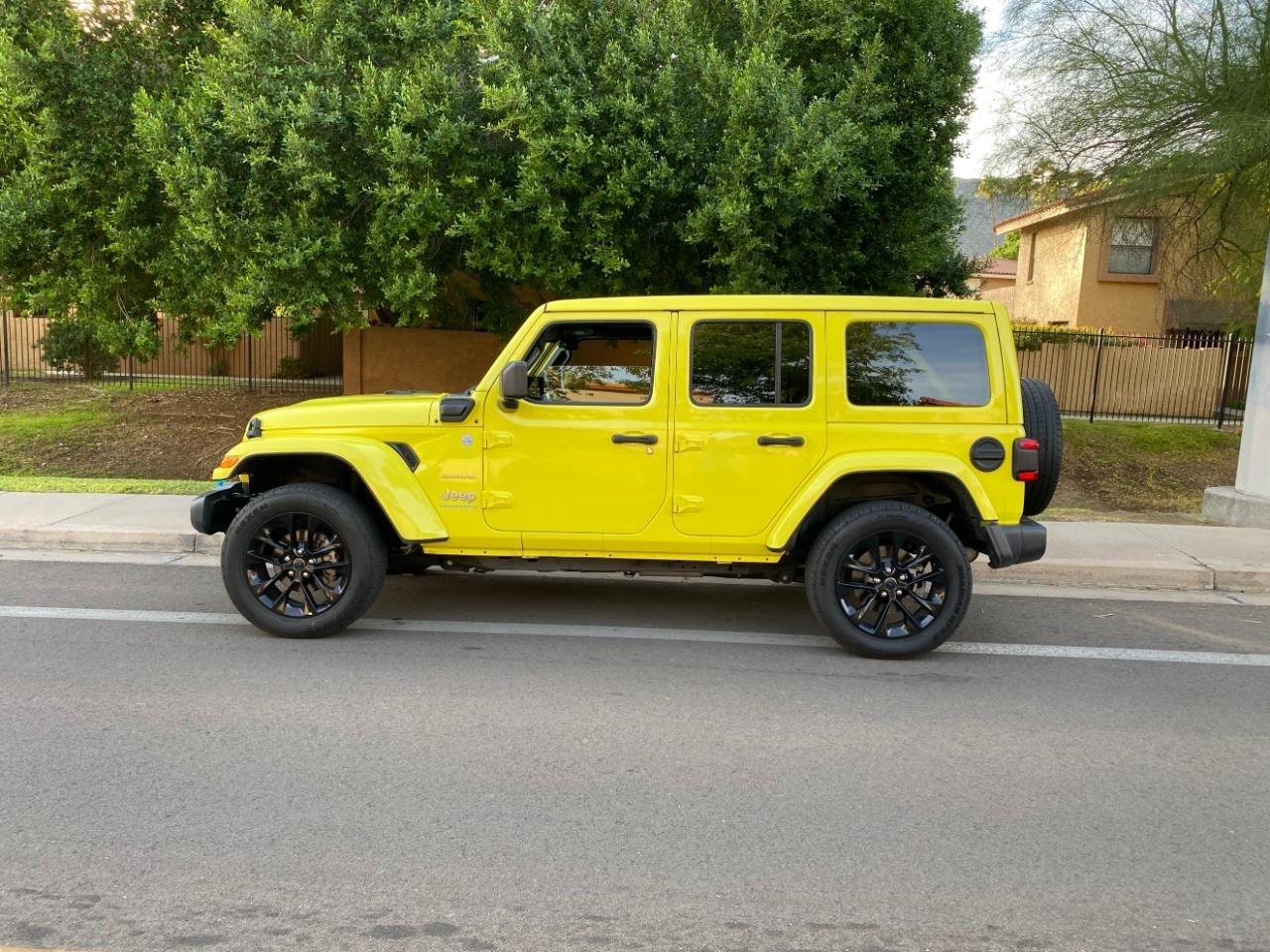 Jeep Wrangler 4xe Sahara 2024