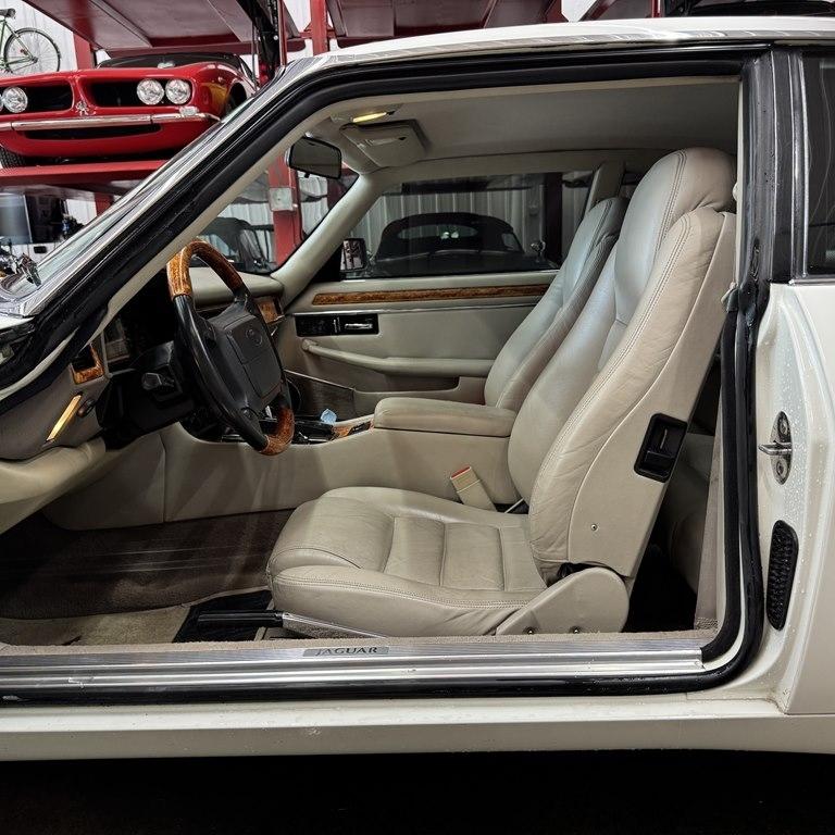Jaguar XJS 2dr Coupe 4.0L 1995