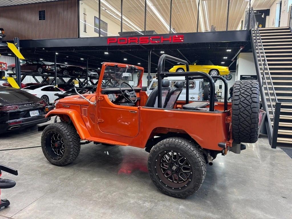 Toyota Land Cruiser  1975