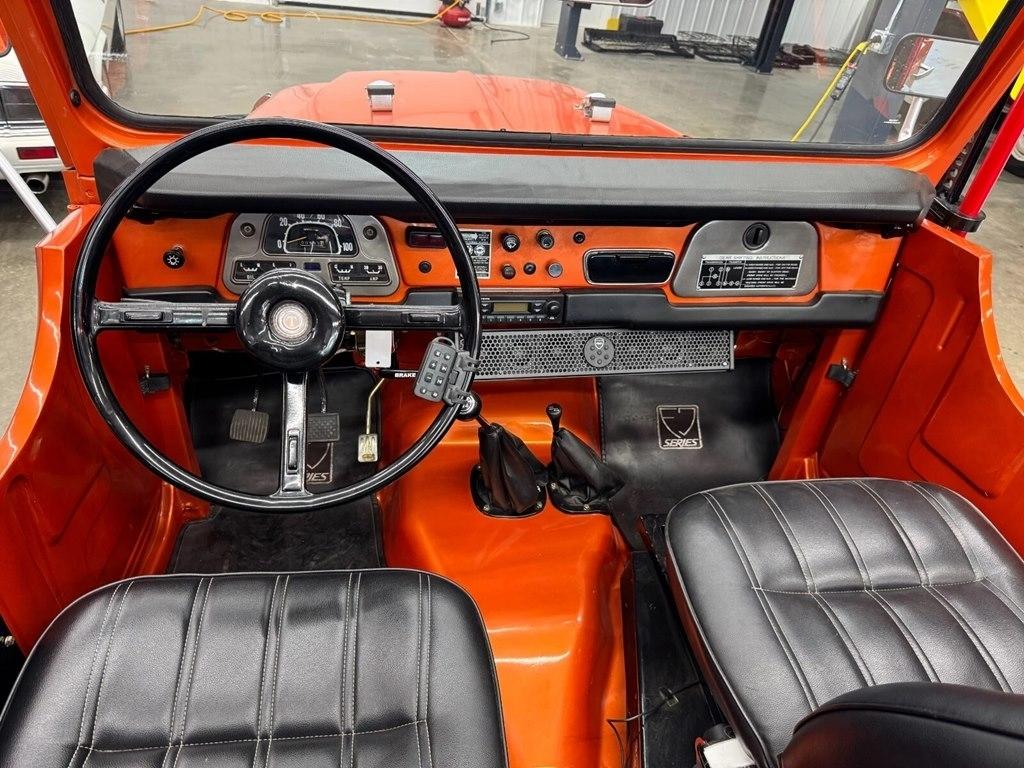 Toyota Land Cruiser  1975