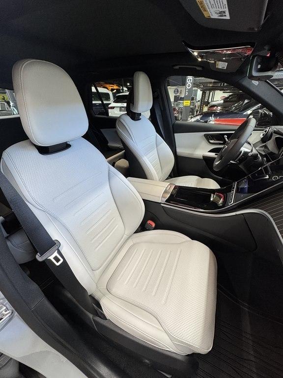 Mercedes-Benz GLC GLC 300 4MATIC SUV 2026