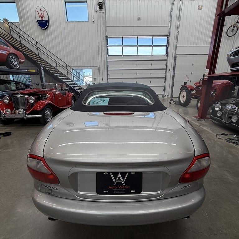 Jaguar XK8 2dr Convertible 1999