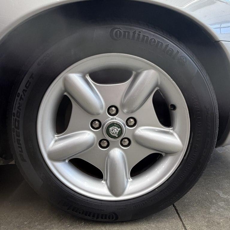 Jaguar XK8 2dr Convertible 1999