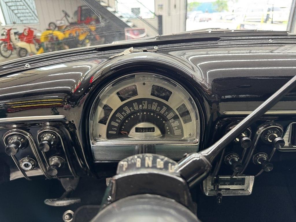 Ford Crestline  1953