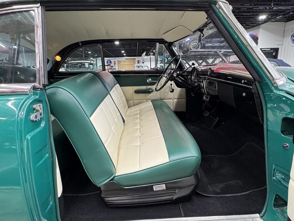 Ford Crestline  1953