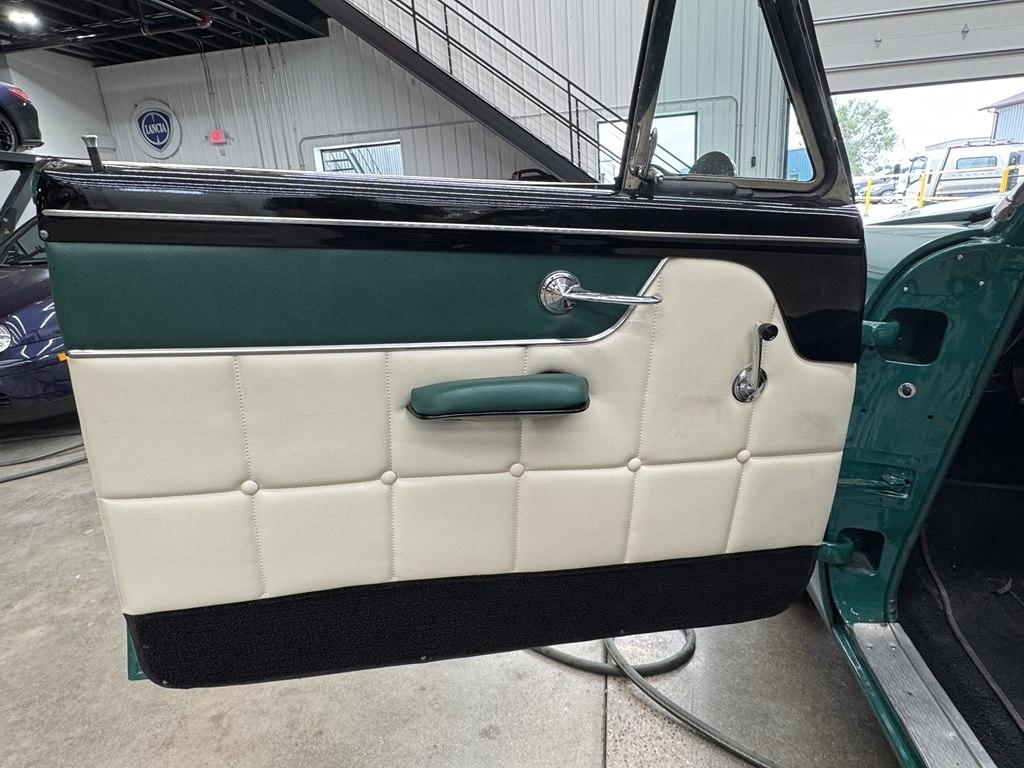 Ford Crestline  1953