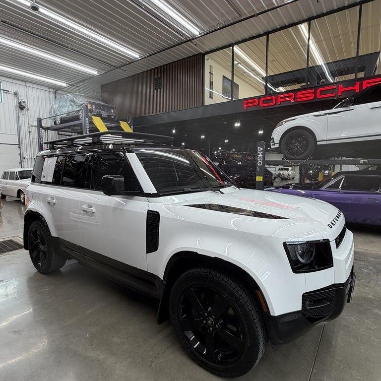 2022 Land Rover Defender 110 X-Dynamic HSE AWD