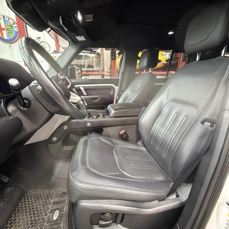 Land Rover Defender 110 X-Dynamic HSE AWD 2022