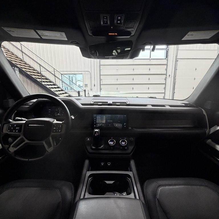 Land Rover Defender 110 X-Dynamic HSE AWD 2022
