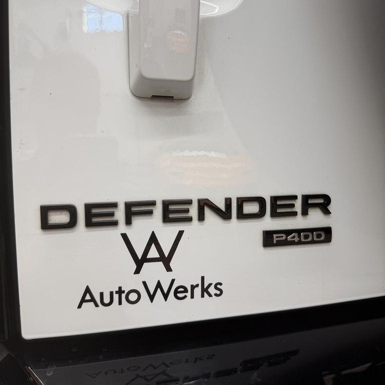 Land Rover Defender 110 X-Dynamic HSE AWD 2022