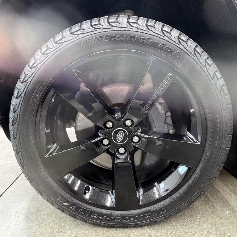 Land Rover Defender 110 X-Dynamic HSE AWD 2022