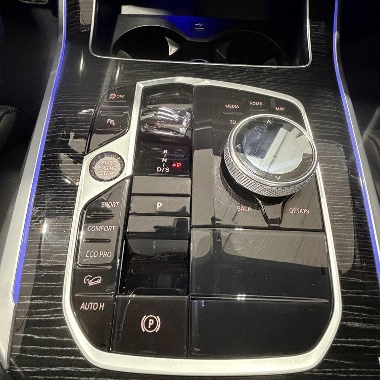 BMW X5 M60i Sports Activity Vehicle 2024