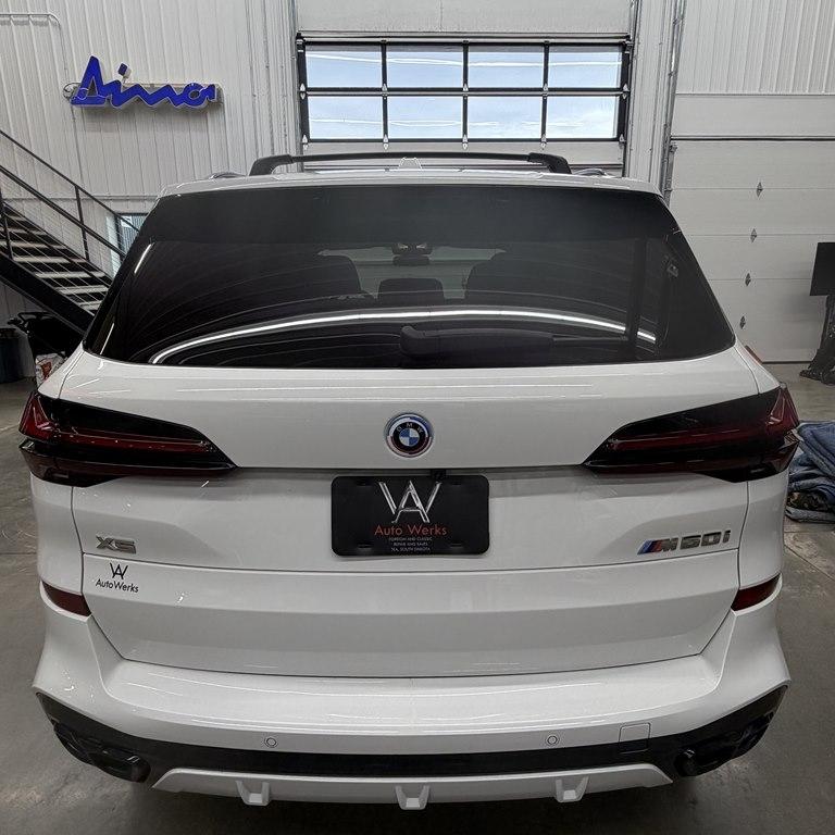 BMW X5 M60i Sports Activity Vehicle 2024