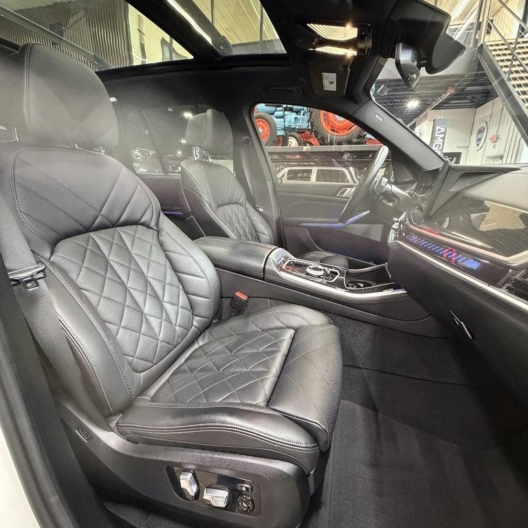 BMW X5 M60i Sports Activity Vehicle 2024