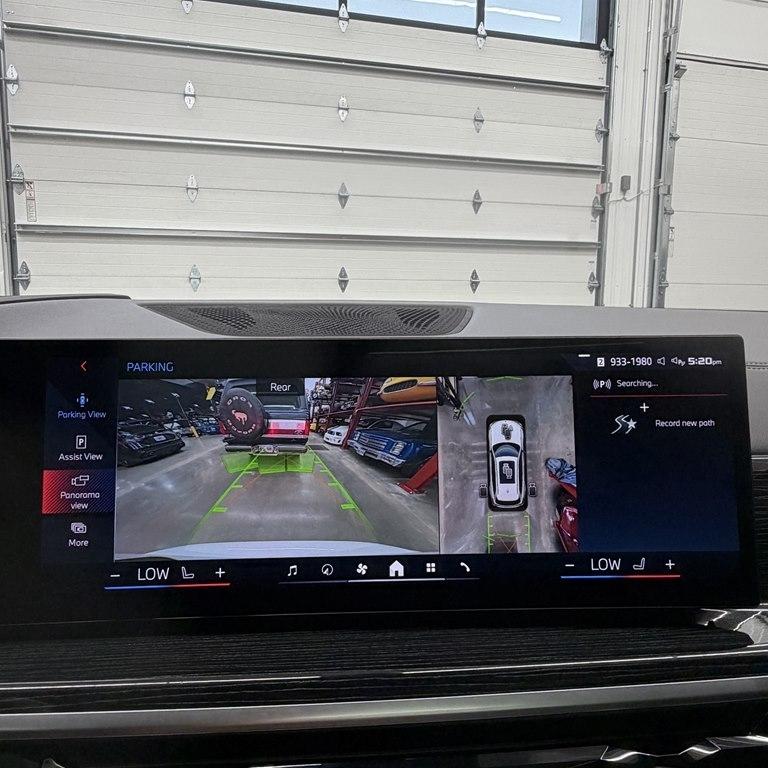 BMW X5 M60i Sports Activity Vehicle 2024