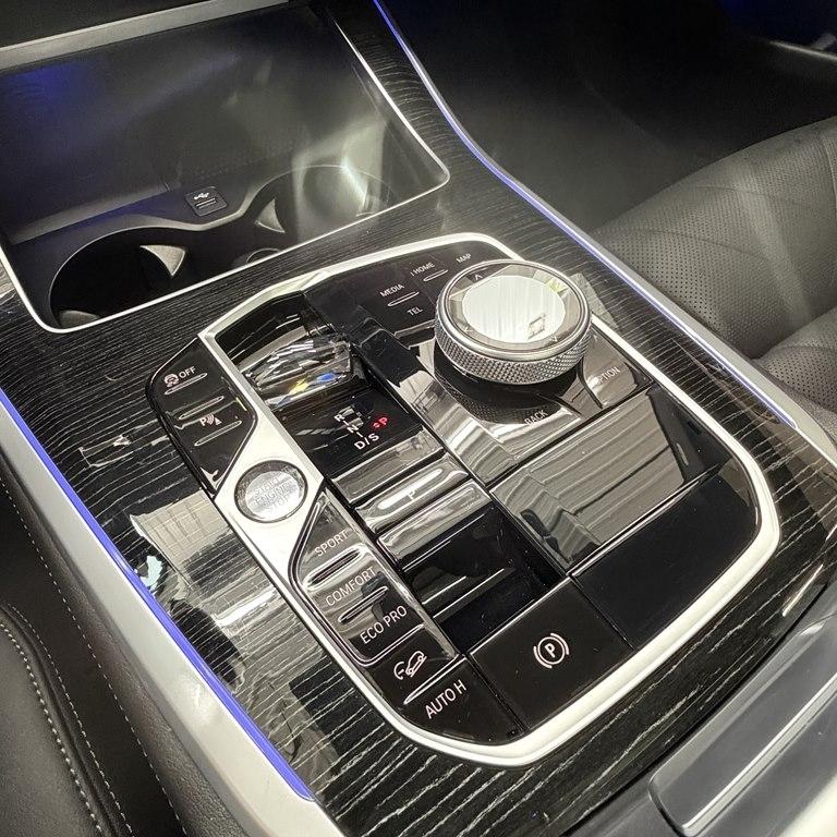 BMW X5 M60i Sports Activity Vehicle 2024