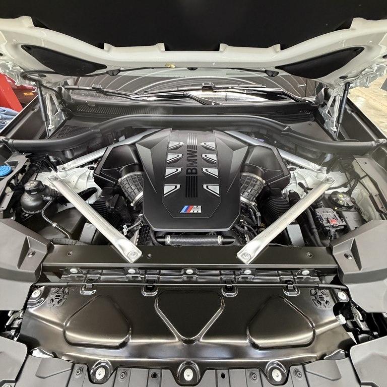 BMW X5 M60i Sports Activity Vehicle 2024