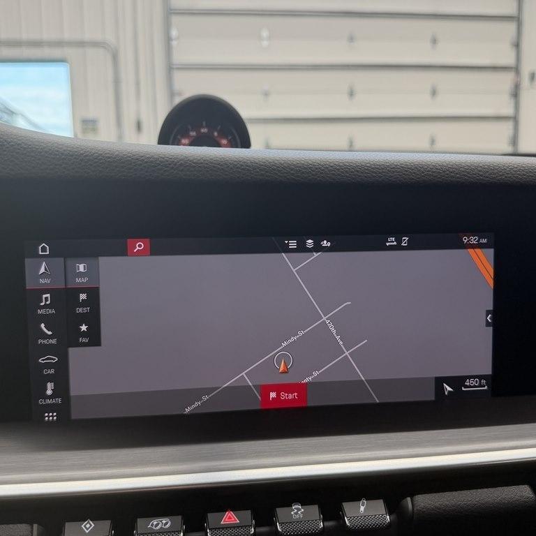 Porsche 911 Carrera Coupe 2021