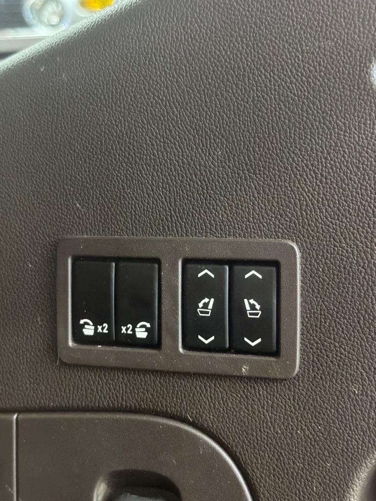 GMC Yukon 4WD 4dr Denali 2018