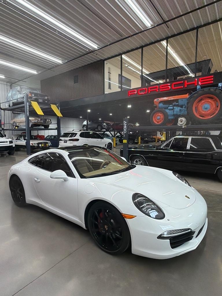 Porsche 911 2dr Cpe Carrera S 2013